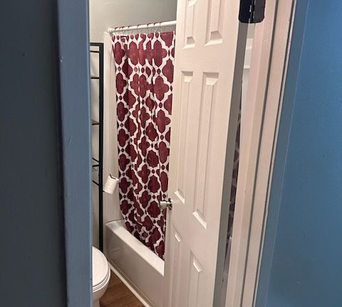 4th image of 1118 E Main St #1