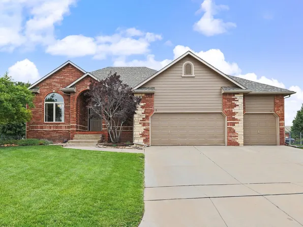 3317 N North Shore Ct, Wichita, KS 67205