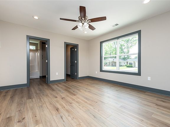 5th image of 714 Highland Park Dr