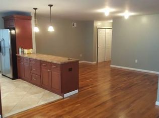 8 Home Pl, Staten Island, NY 10302