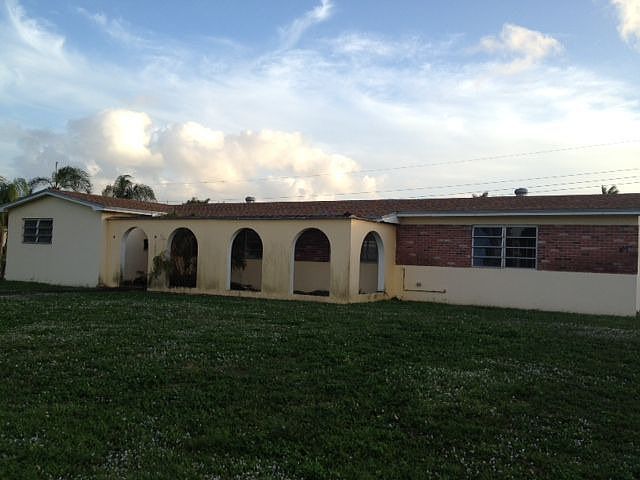 1st image of 1270 NW 203rd St