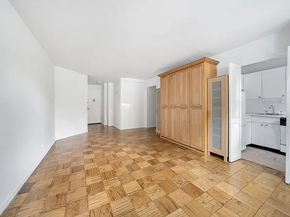 225 E 36th St APT 1L, Manhattan, NY 10016