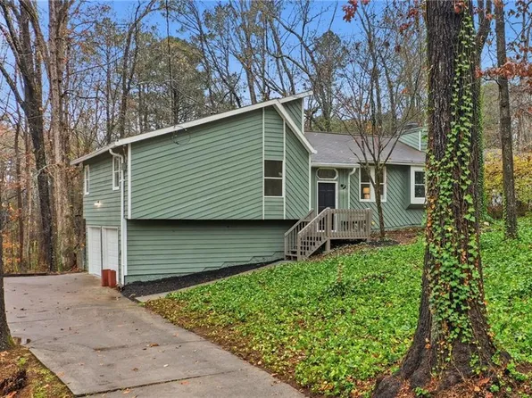 1031 Lakewood Dr, Marietta, GA 30066