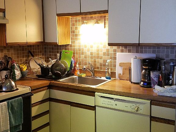 4th image of 2700 N Hampden Ct APT 1A