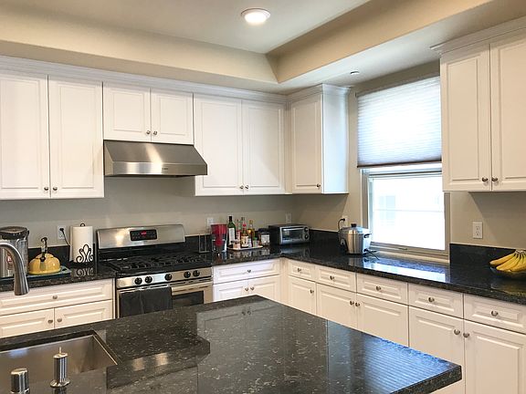 Kitchen 4
