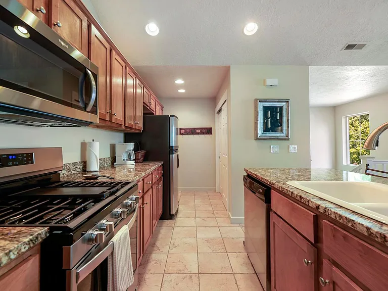 1930 Copper Ranch Ln #C — Photo 23