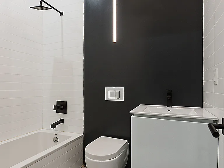 205 Johnson Ave #4R — Photo 7