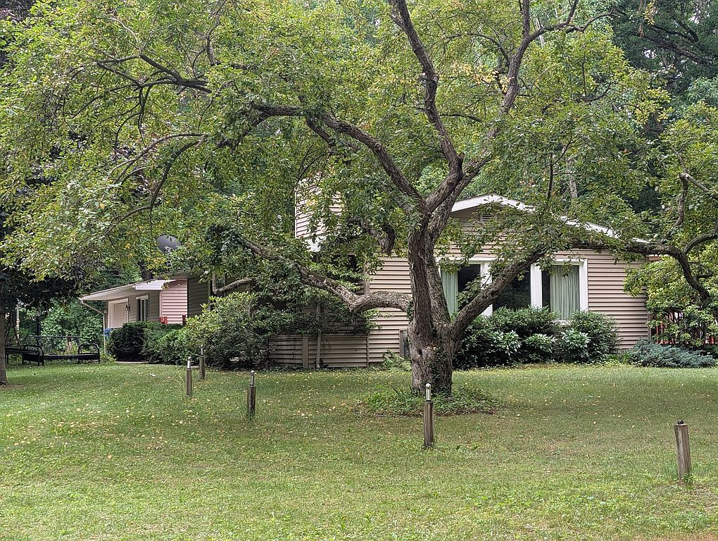 2543 N Daniels Rd - Property Image