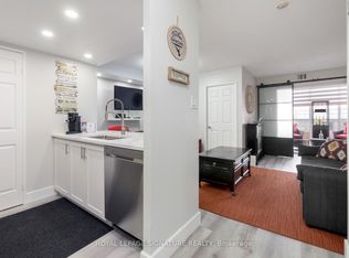 265 Enfield Pl #406, Mississauga, ON L5B 3Y7