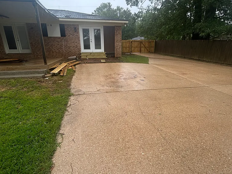 225 Denise Ln — Photo 24