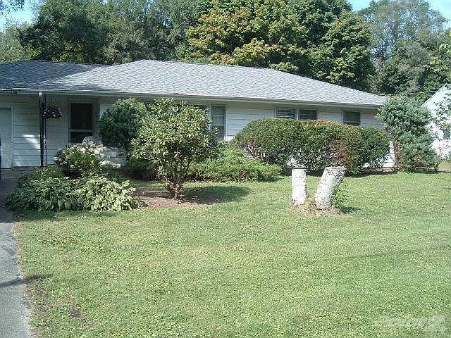 896 S Mayflower Rd photo 1