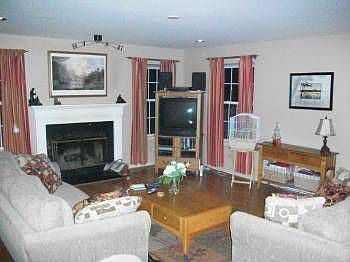 1st image of 52 Snellings Ct
