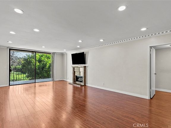 2nd image of 1401 Valley View Rd APT 334