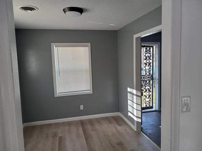 244 Southern St — Photo 4