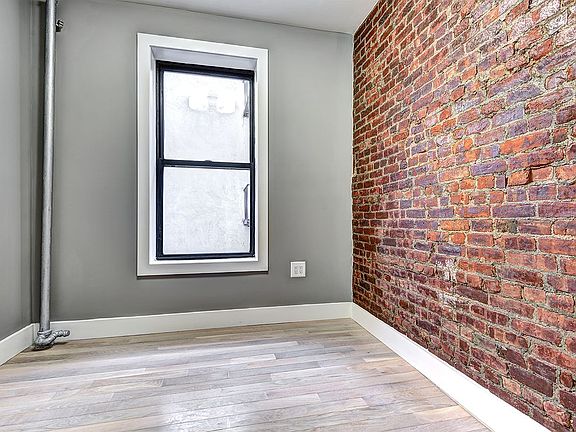 3rd image of 4308 Broadway APT 4