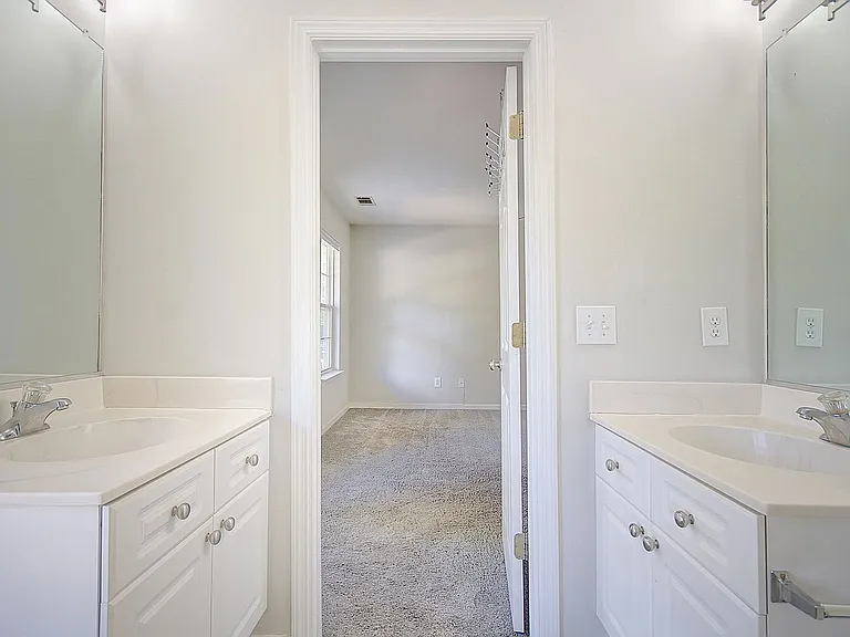 1785 Hickory Knl — Photo 9