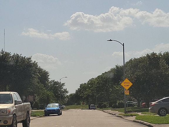 5th image of 16707 Village Trace Dr