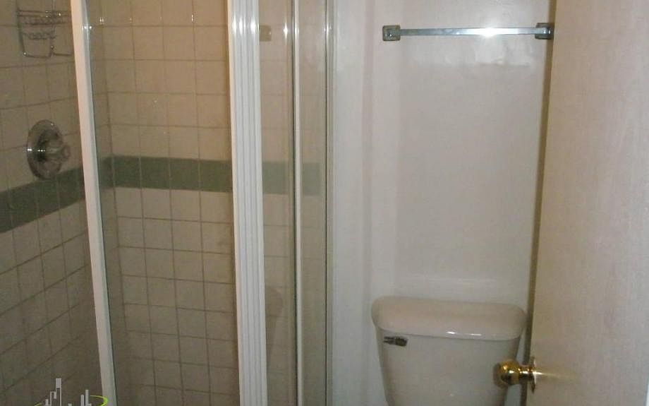 2nd image of 6340 N Clark St APT 2F