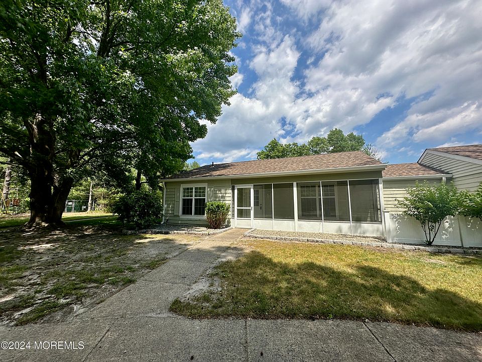 1st image of 666A Farrington Court