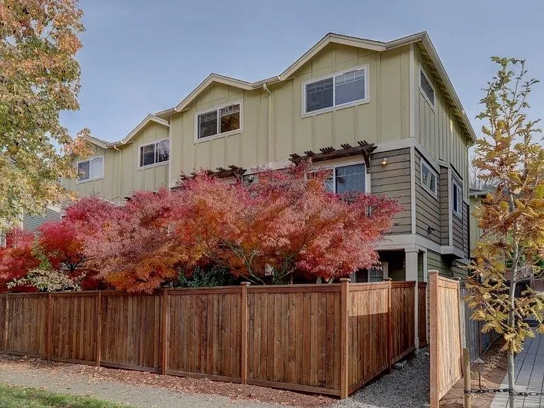 5204 Delridge Way SW #C — Photo 1