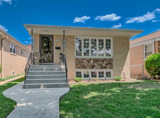 6651 N Oconto Ave, Chicago, IL 60631