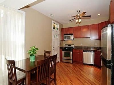 4th image of 4900 S Forrestville Ave APT 2