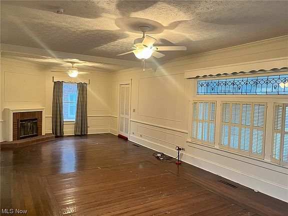 3rd image of 402 W Gorgas St
