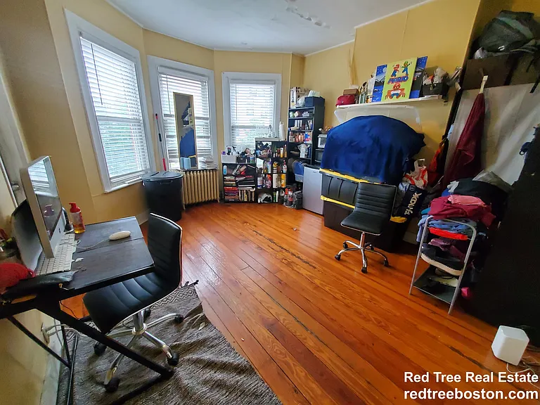 846 Huntington Ave #1 — Photo 4