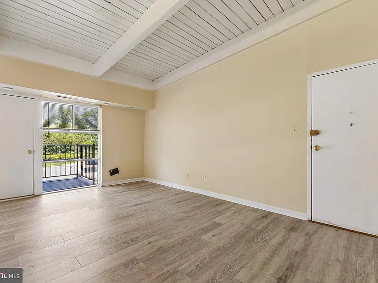 4901 Americana Dr #204 — Photo 9