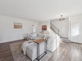 319 River Woods Ln, Burnsville, MN 55337