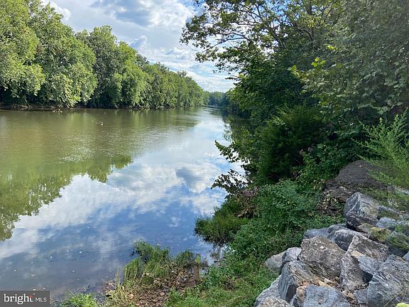 2nd image of 271 Ogden Farm Rd