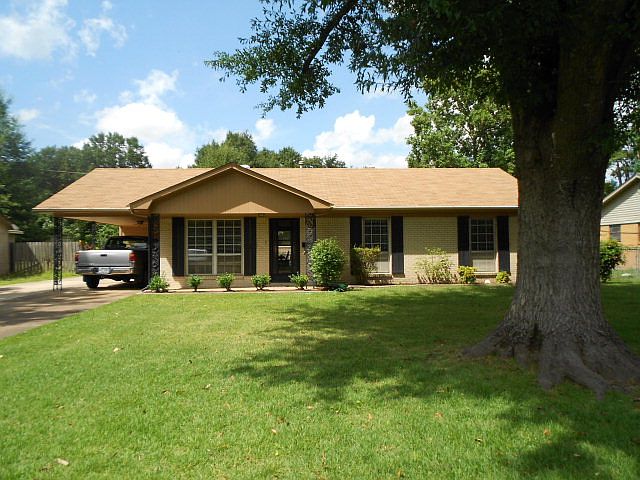 1st image of 114 Judge Smith Dr