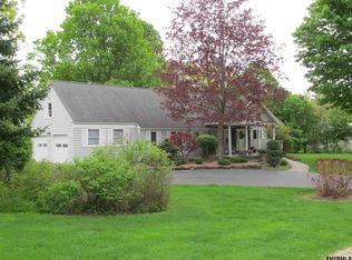 10 Meadow Dr, Queensbury, NY 12804