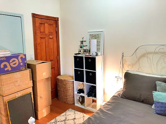 Rented by Rapid Realty Cobble Hill | media 93