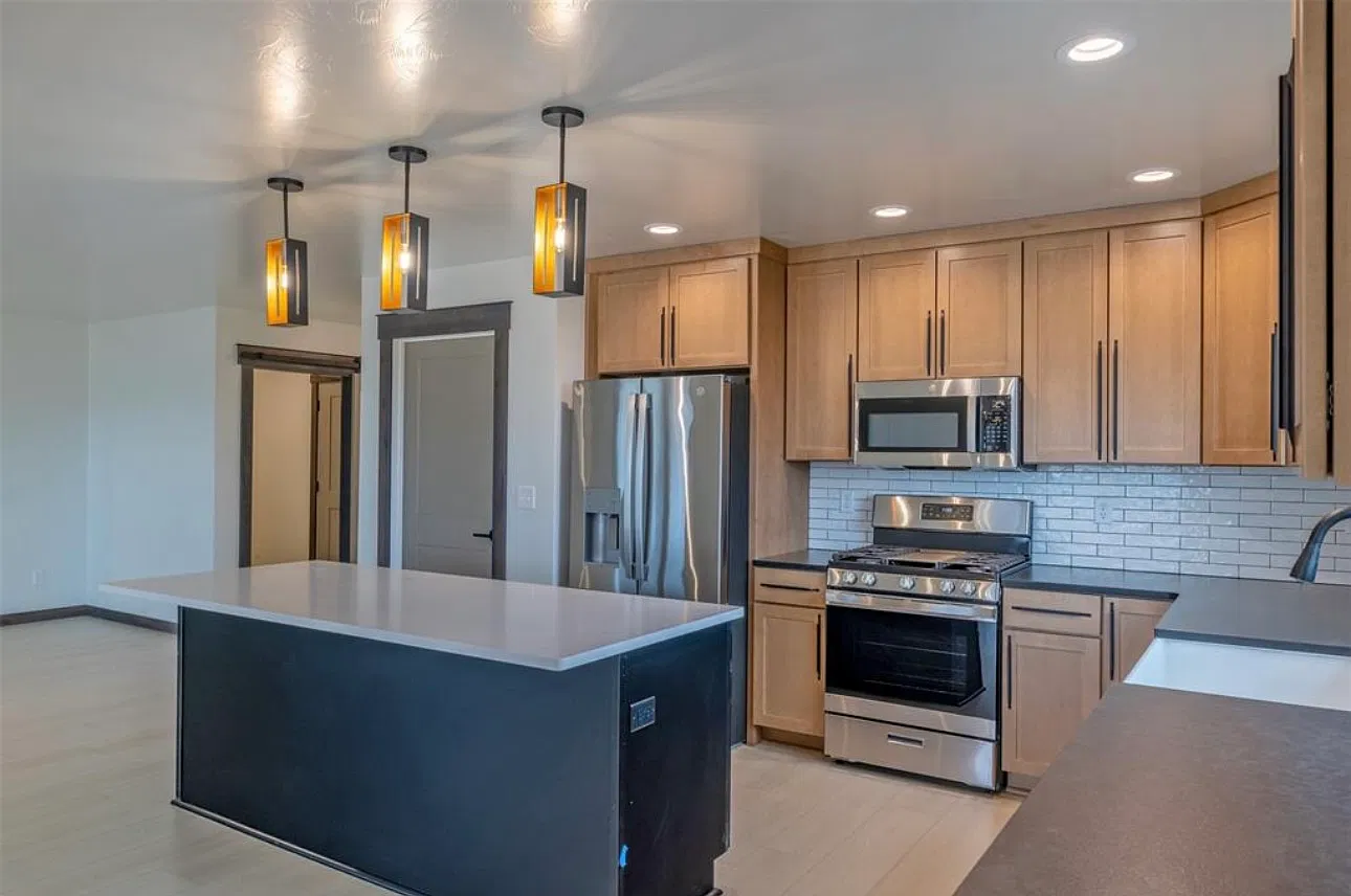 3820 Monarch Rd — Photo 3
