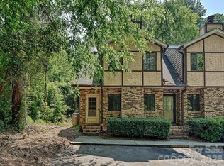9111 Sharonbrook Dr, Charlotte, NC 28210