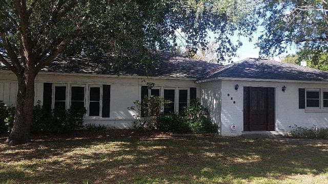 1st image of 828 S Texas Blvd