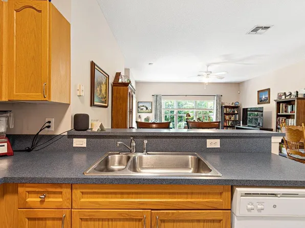 649 NE Bent Paddle Lane, Port St Lucie, FL 34983