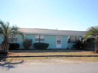 322 N Topsail Dr, Holly Ridge, NC 28445