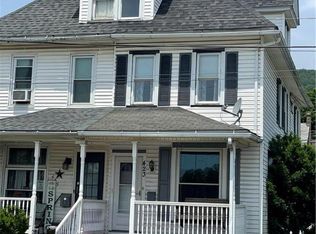 423 W Main Pln, Zionsville, PA 18092