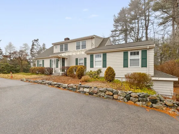 67 Heather Ln, Needham, MA 02492