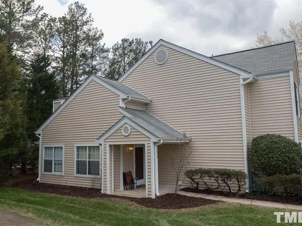 120 Sir Richard Ln, Chapel Hill, NC 27517