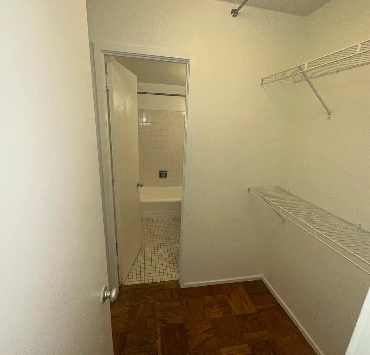 1301 Delaware Avenue Southwest - N602 — Photo 4