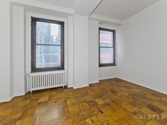 4th image of 160 Front St APT 6A