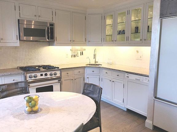 5th image of 253-263 W 73rd St #14C