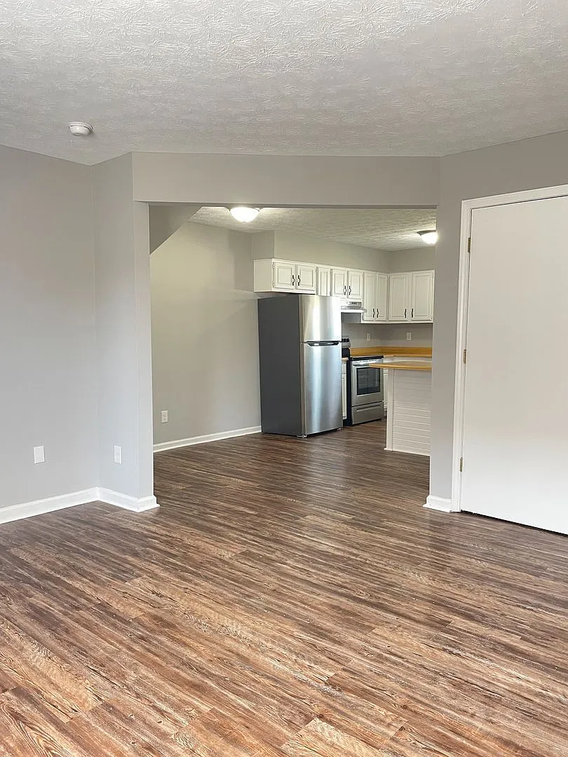 417 Garden City Dr. — Photo 4