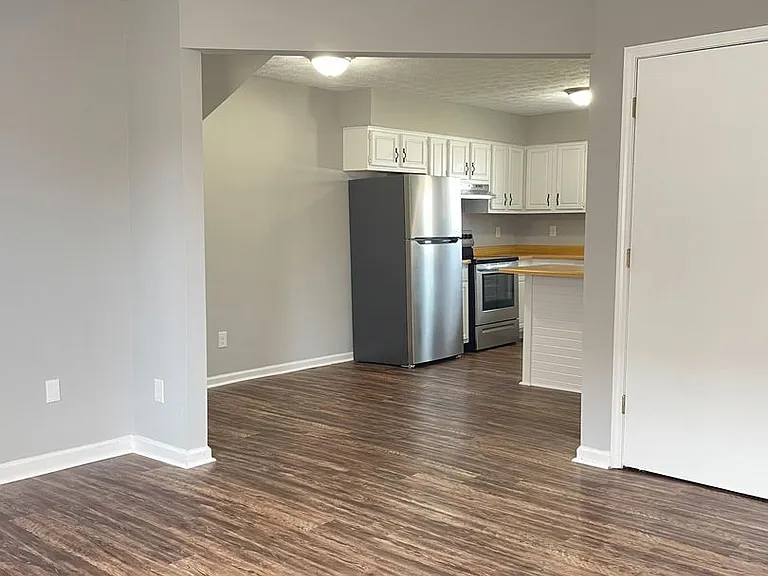 1022 Brandy Ln — Photo 2