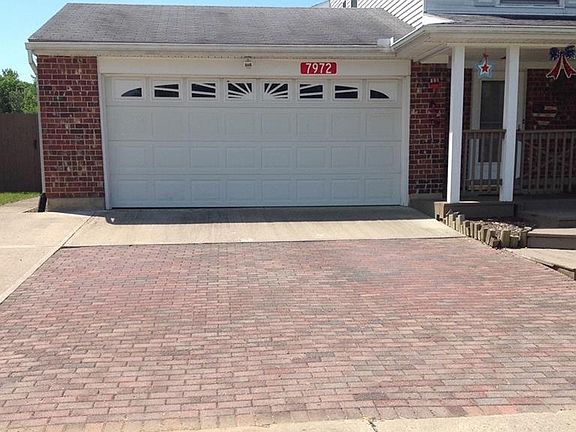 2nd image of 7972 Rustic Woods Dr