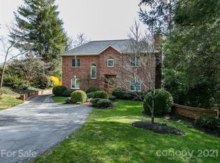 30 Ridgefield Pl, Asheville, NC 28803