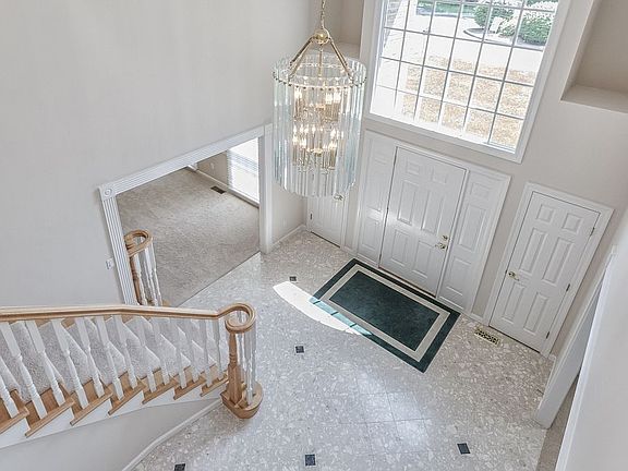 3rd image of 10626 Deerpath Acres Ct
